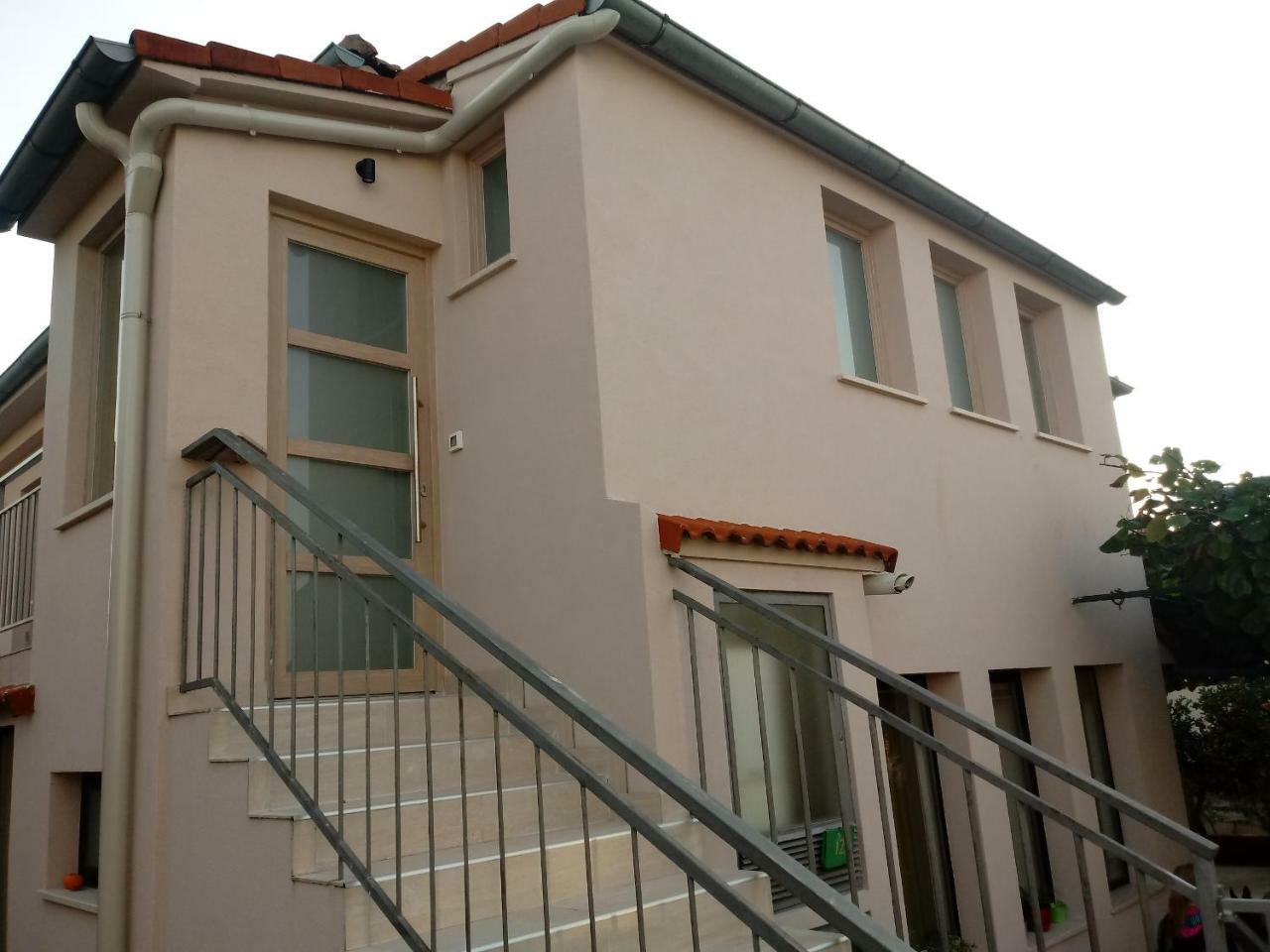 Sunsplash Apartments Pula Exterior photo